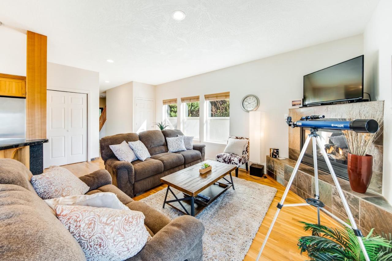 Yaquina Lighthouse View Beach Home نيوبورت المظهر الخارجي الصورة